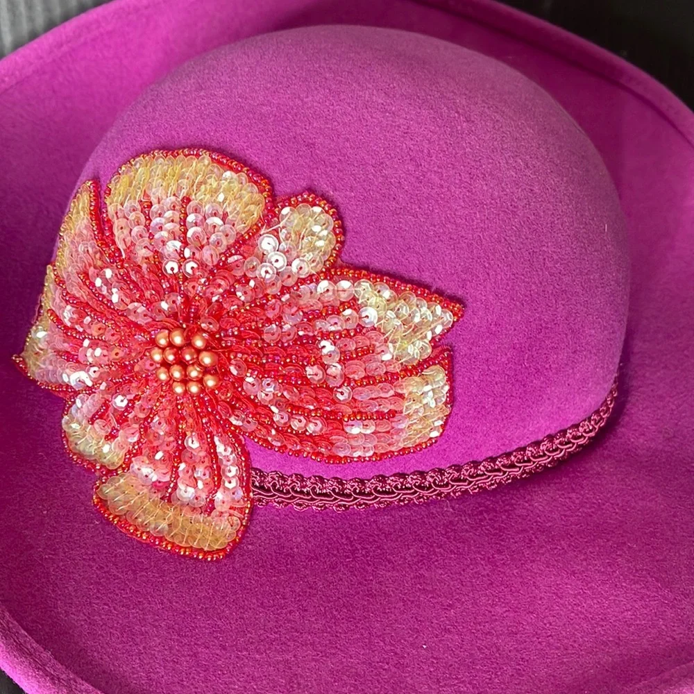 Vintage Fushia Wool Hat with Flower - Picture 14 of 16
